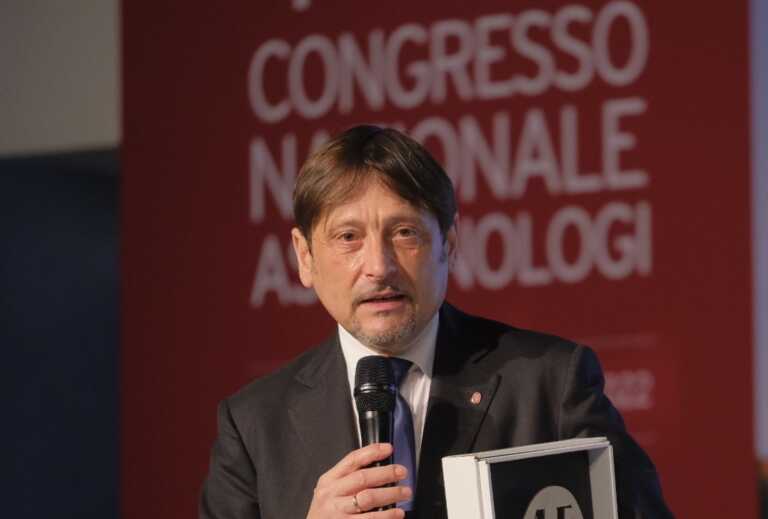 Alleanze in bilico, Stefàno: «Il Pd fa il Pd solo se dialoga»