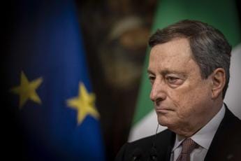 Galleria foto 'Dimissioni Draghi, premier mercoledì in Parlamento' - foto 1