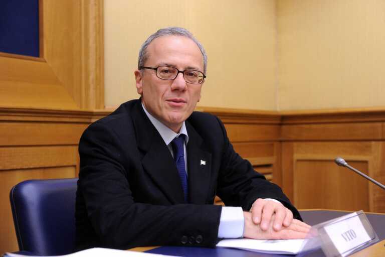 Crisi di governo, Vito: «Troppo trasformismo. Confido in Mattarella»
