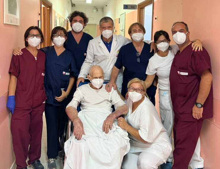 Nonno Giovanni, operato con successo a 107 anni: sta bene ed è tornato a casa