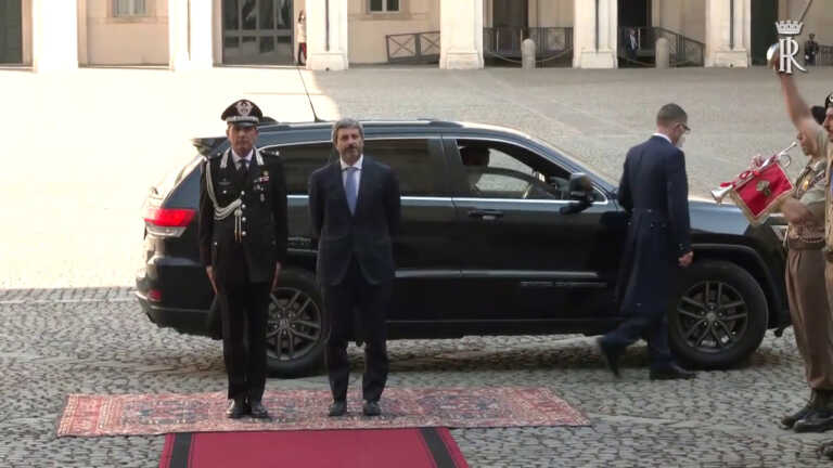 Galleria foto 'Fico al Quirinale per colloquio con Mattarella' - foto 1