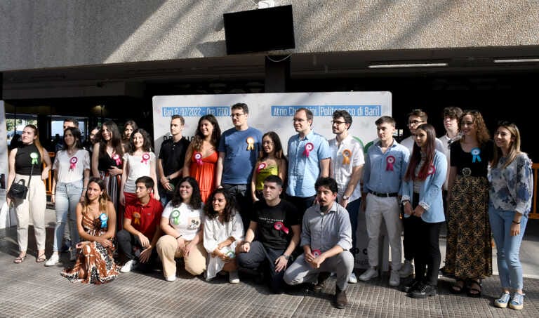 Galleria foto 'La Puglia premia le Giovani eccellenze, Leo: «I talenti vanno supportati» – VIDEO' - foto 1