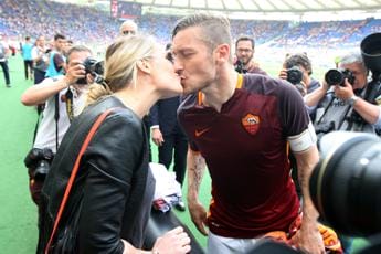 Galleria foto 'Francesco Totti e Ilary Blasi, Dagospia: “Oggi annunciano la separazione”' - foto 1