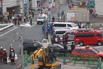 Galleria foto 'Giappone, chi è l’uomo fermato per spari a Shinzo Abe' - foto 1