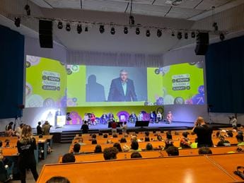 Galleria foto 'Global Youth Tourism, primo summit mondiale rivolto ai giovani' - foto 1