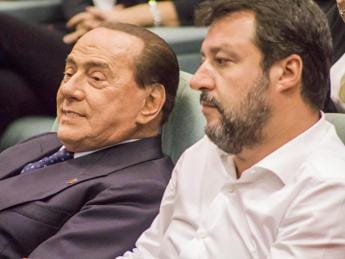 Galleria foto 'Governo, telefonata Salvini-Berlusconi: “Piena sintonia”' - foto 1
