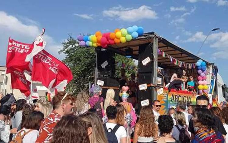 Matera travolta dall’onda del Pride 2022