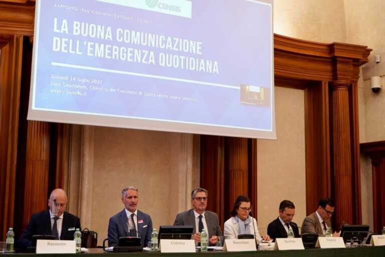 Galleria foto 'L’83% degli italiani si è imbattuto in almeno una fake news sul Covid' - foto 1