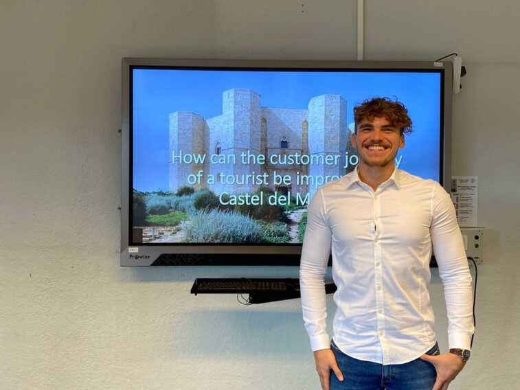 Tranese si laurea in Olanda: la tesi è su Castel del Monte