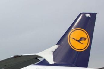 Galleria foto 'Lufthansa cancella 2.000 voli fino alla fine di agosto' - foto 1