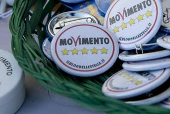 Galleria foto 'M5S, ‘sondaggio interno’: per 1 sostenitore su 2 meglio al voto senza alleanze' - foto 1