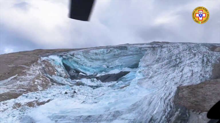 Galleria foto 'Marmolada, ecco come appare il ghiacciaio dopo il crollo' - foto 1