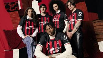 Galleria foto 'Milan e Puma presentano la nuova maglia home' - foto 1