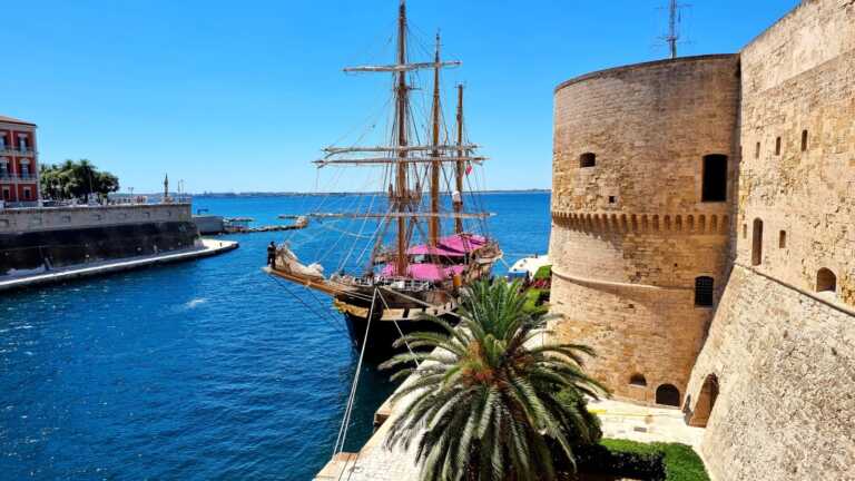 A Taranto approda la Nave Scuola Palinuro: si potrà visitare fino a venerdì