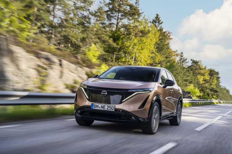 Nissan con Ariya fissa nuovi standard per la mobilità elettrica