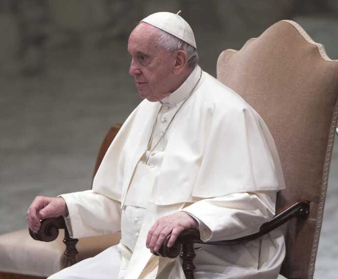 Galleria foto 'Papa “Periodo estivo è prezioso per leggere il Vangelo senza fretta”' - foto 1
