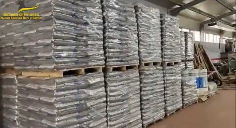 Pellet contraffatto e non conforme: sigilli a 5mila tonnellate in tutta Italia