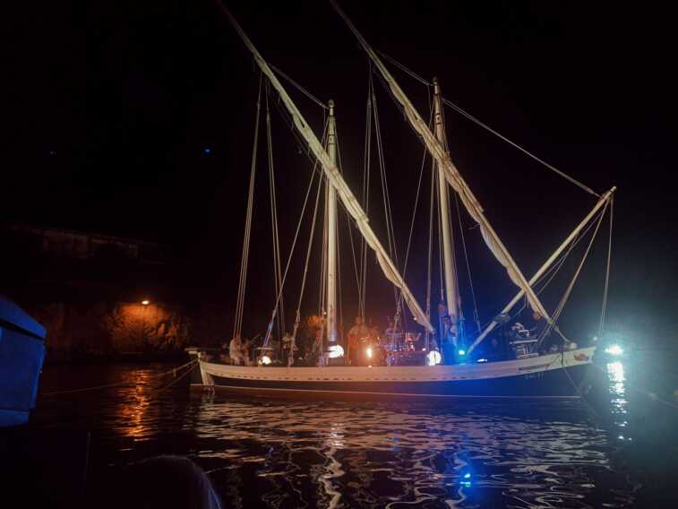 Galleria foto 'La magia di Porto Rubino incanta Tricase: musica dal mare con il cantautore tarantino – VIDEO' - foto 1