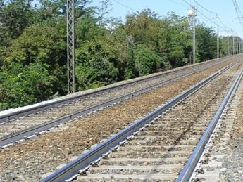 Galleria foto 'Riccione, due ragazze morte investite da un treno' - foto 1