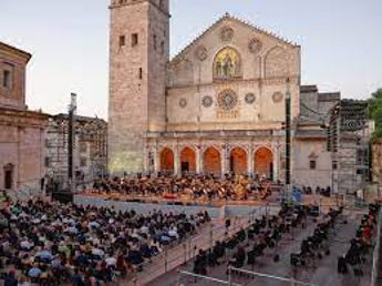 Galleria foto 'Rilanciare i centri storici, un convegno a Spoleto' - foto 1