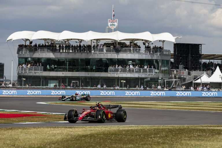 Galleria foto 'Sainz il più veloce nel venerdì di libere a Silverstone' - foto 1