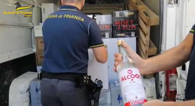 Galleria foto 'Champagne e cocktail modificati con sostanze chimiche: 2 arresti a Cerignola – VIDEO' - foto 1