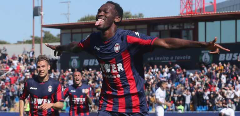 Simy vuole il Bari a tutti i costi: nodo contratto e ingaggio