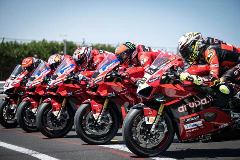 Sold-out le Ducati Panigale V4 S della Race of Champions