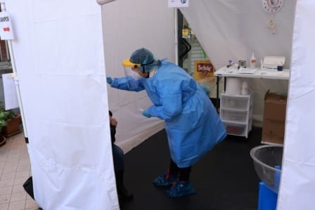 Galleria foto 'Sono 51.208 i casi Covid e 77 le vittime in 24 ore, positività al 19,5%' - foto 1