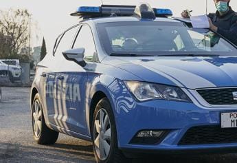Galleria foto 'Taranto, tenta di strangolare la moglie a casa dei suoceri: salva grazie al figlio' - foto 1