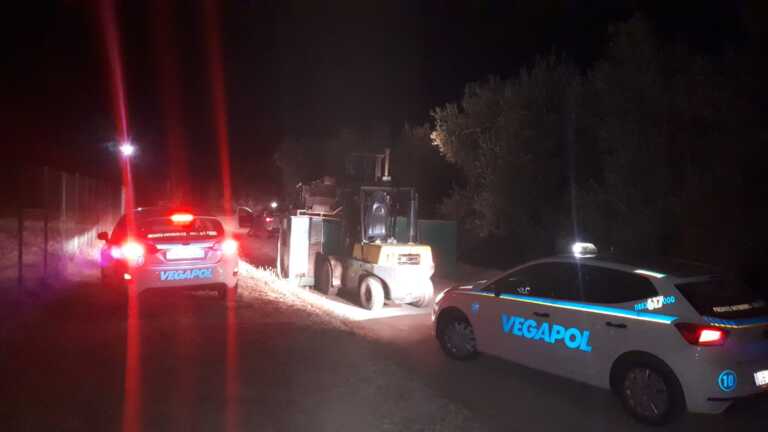 Galleria foto 'Trani, tentano di rubare un gruppo elettrogeno: fermati dai vigilanti' - foto 2