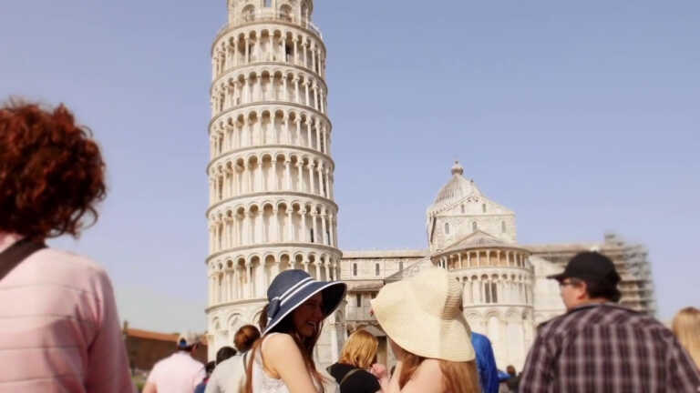 Galleria foto 'Turismo, estate sold out per il Belpaese' - foto 1