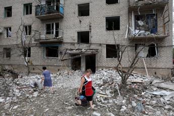 Galleria foto 'Ucraina, raid nel Donetsk. Zelensky: “Puniremo responsabili”' - foto 1