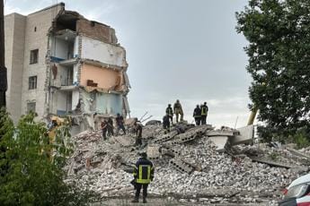 Galleria foto 'Ucraina, Russia bombarda Donetsk: 6 morti e 30 persone sotto le macerie' - foto 1
