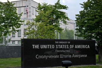 Galleria foto 'Ucraina, Usa: “Cittadini americani lascino il paese”' - foto 1