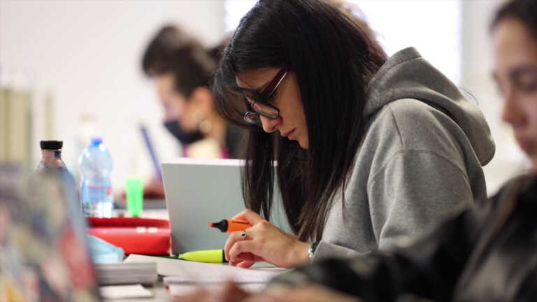 Altri 12 milioni di euro per garantire borse di studio agli studenti pugliesi: saranno 22mila