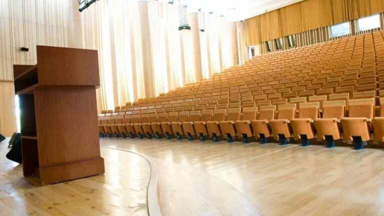 Calo delle iscrizioni: l’Università non è più ascensore sociale