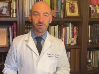 Galleria foto 'Vaiolo delle scimmie, Bassetti: “1.700 casi in un giorno, vaccinare gruppi a rischio”' - foto 1