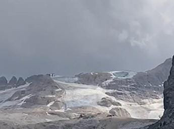 Galleria foto 'Valanga Marmolada, il testimone: “Un’onda nera”' - foto 1