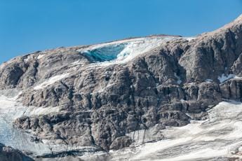 Galleria foto 'Valanga sulla Marmolada, “frana scesa a 300 km orari”' - foto 1
