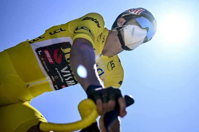 Galleria foto 'Van Aert vince in volata l’ottava tappa del Tour' - foto 1