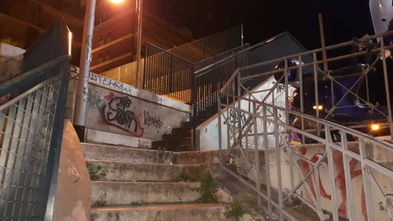 Galleria foto 'Bari, a Madonnella dilagano eroina e crack: «Fermate lo spaccio nel rione»' - foto 1
