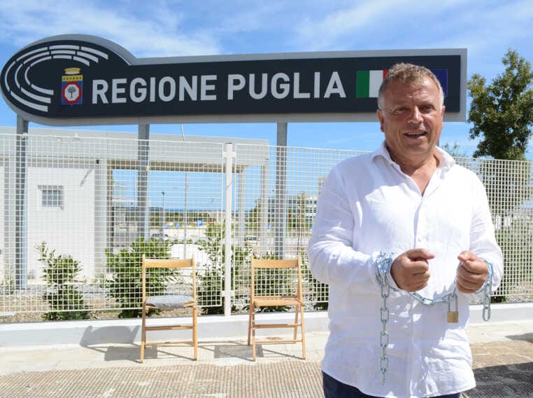 Galleria foto 'Tutolo: stop allo sciopero della fame. A novembre un Consiglio regionale monotematico su Foggia' - foto 1