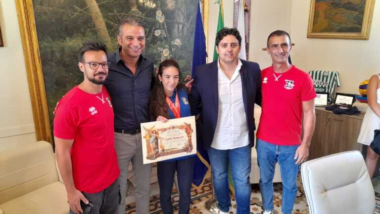La monopolitana Rebecca Caffò triplo bronzo agli europei di pesistica Youth e Under15