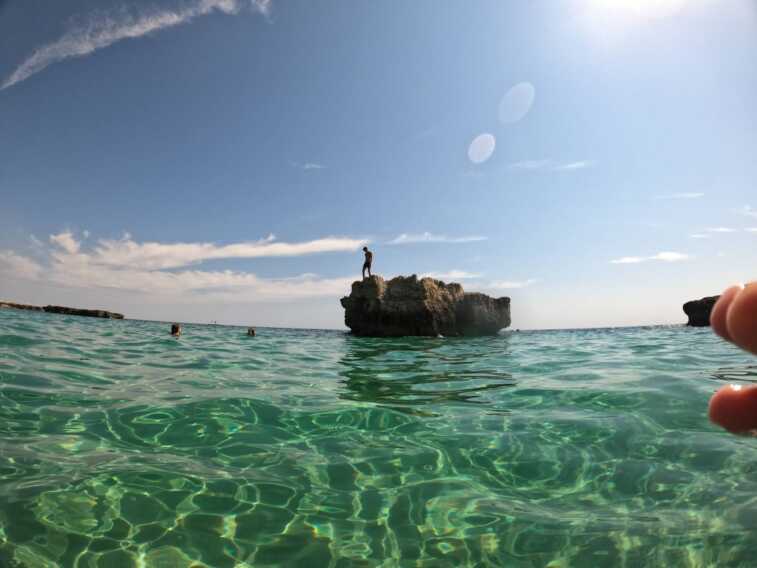 Puglia prima in Italia per l’eccellenza delle acque di balneazione