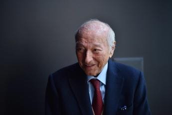 Galleria foto 'Addio Piero Angela, principe della divulgazione scientifica' - foto 1