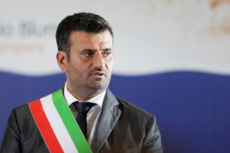 A tre anni dalla rielezione, Decaro è ancora il più seguito sui social