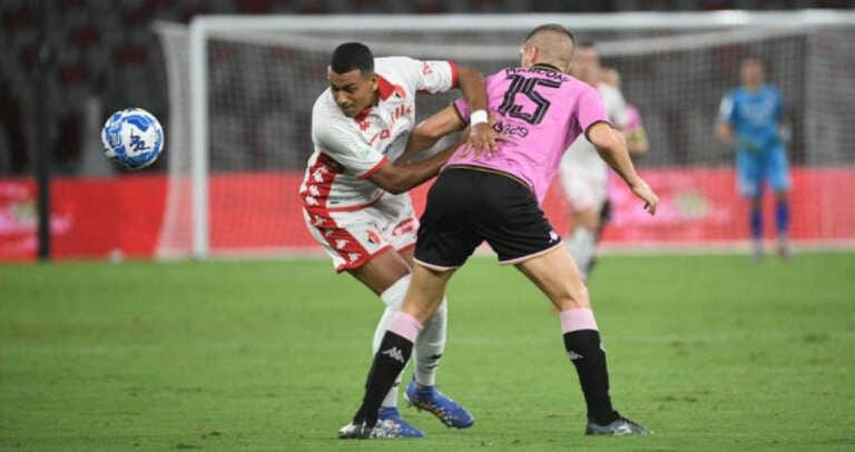Bari, 1-1 col Palermo davanti ai 35mila del San Nicola