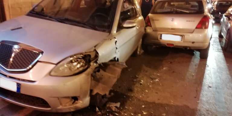 Barletta, semina il panico a folle velocità in pieno centro – FOTO