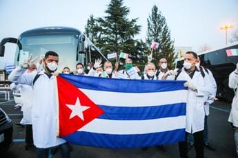 Galleria foto 'Calabria, arrivano i medici cubani: “Unico modo per non chiudere ospedali”' - foto 1